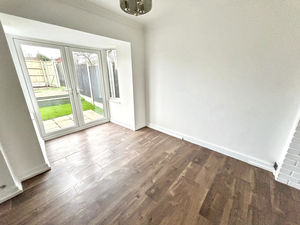 Dining area- click for photo gallery
